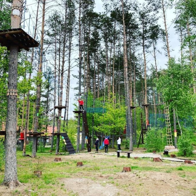 Pastelowy Domek Z Balia Elektryczna Z Jacuzzi Zalakowo Buitenkant foto